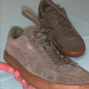 Suede Puma Gumdrop Bottom